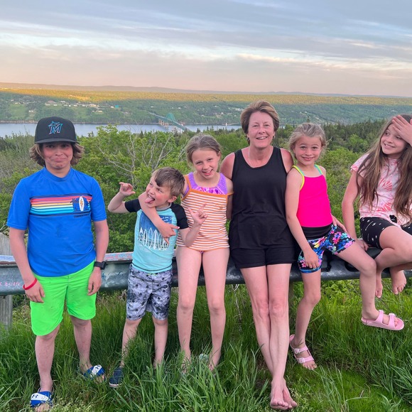 Meet your Posher, Eric n lisa - Picture 1 of 1